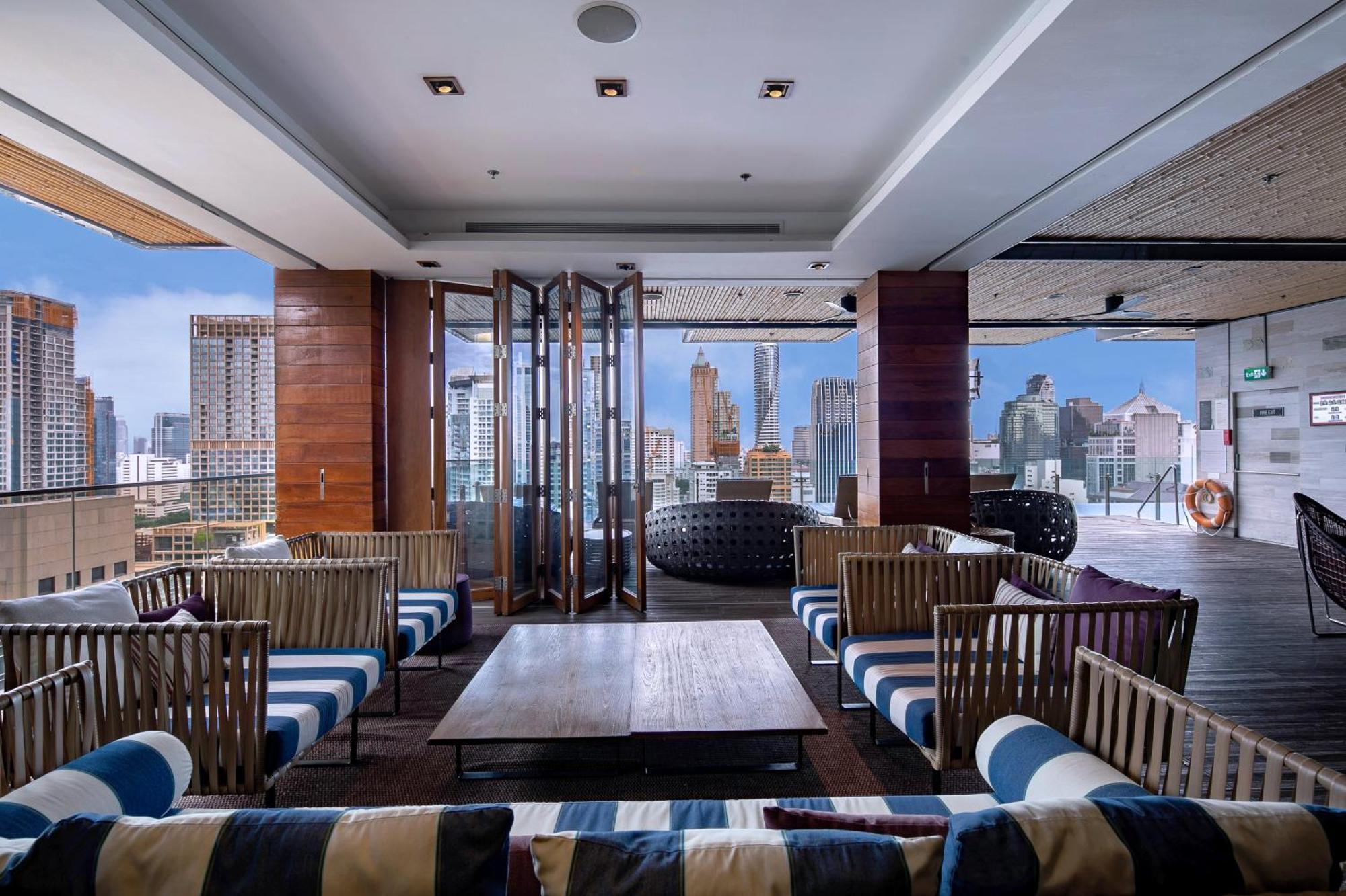 Hotel Indigo Bangkok Wireless Road By Ihg Экстерьер фото The 360° Sky Bar