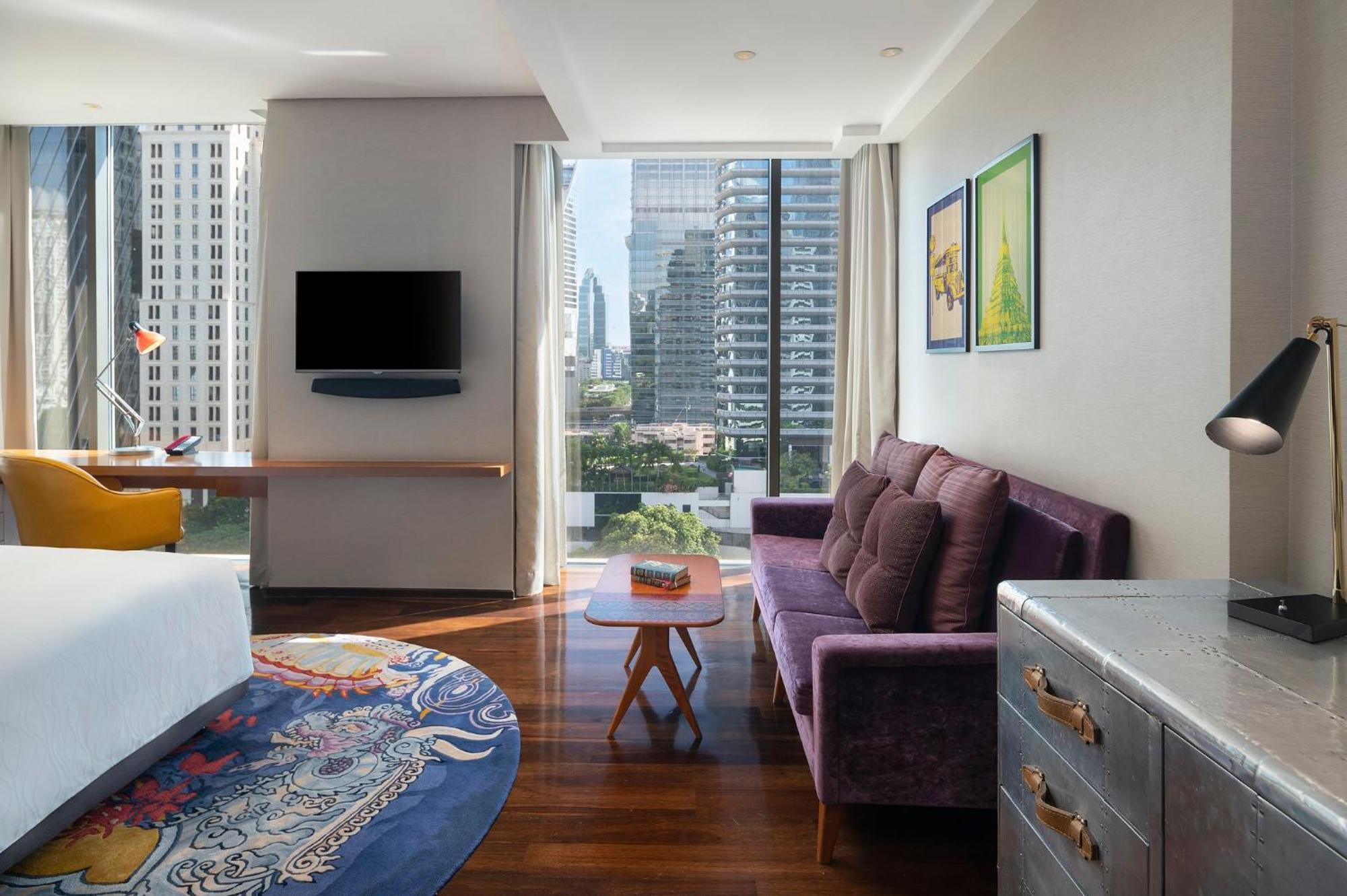 Hotel Indigo Bangkok Wireless Road By Ihg Экстерьер фото A suite at the hotel