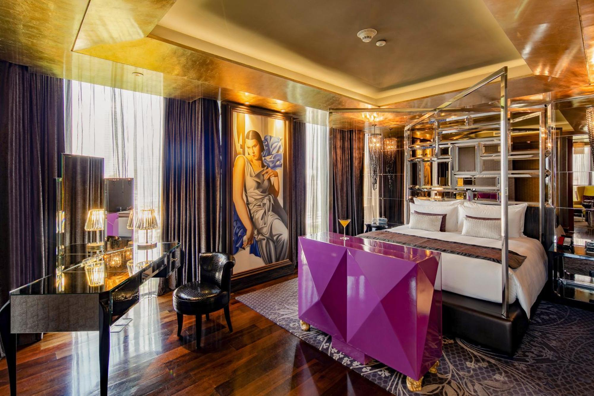 Hotel Indigo Bangkok Wireless Road By Ihg Экстерьер фото A suite at the W London