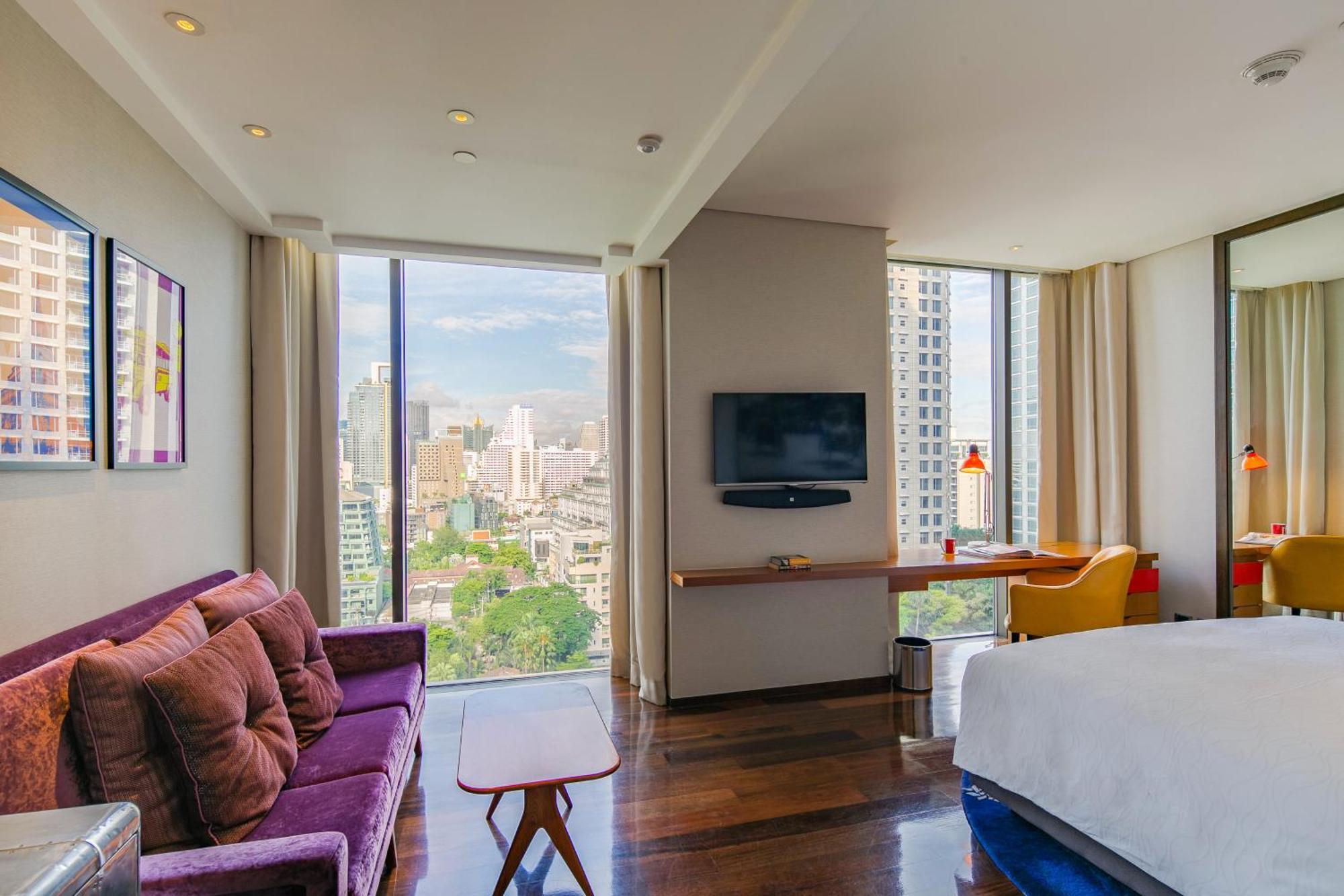 Hotel Indigo Bangkok Wireless Road By Ihg Экстерьер фото A suite at the hotel